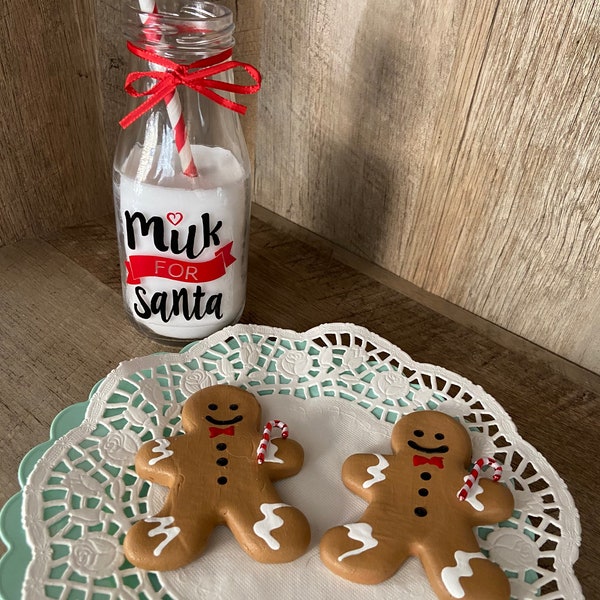 Faux Santa Milk With 2 Faux Gingerbread Men Cookies