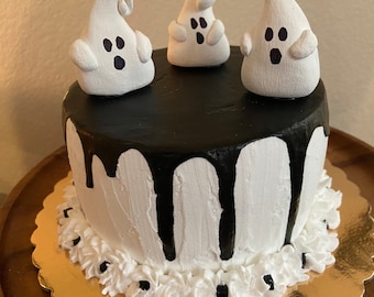 Fake Marshmallow Ghost Halloween  Drip Cake