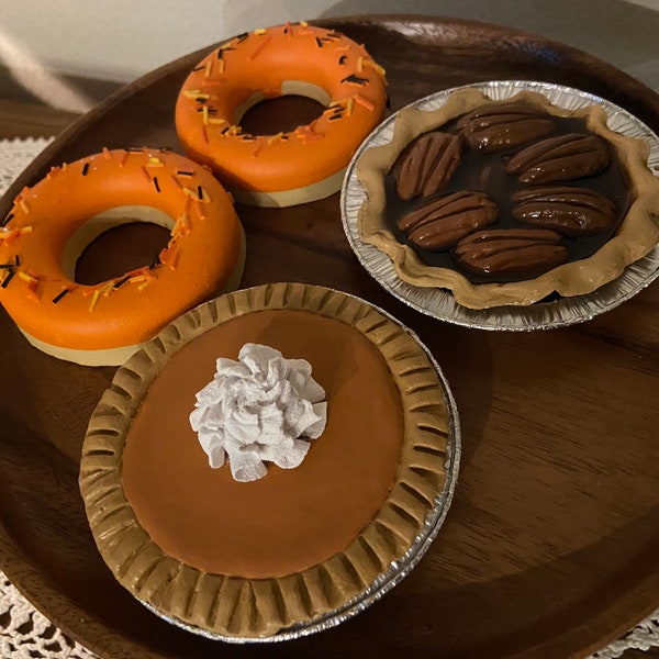 Fake Faux Mini Pumpkin Pie