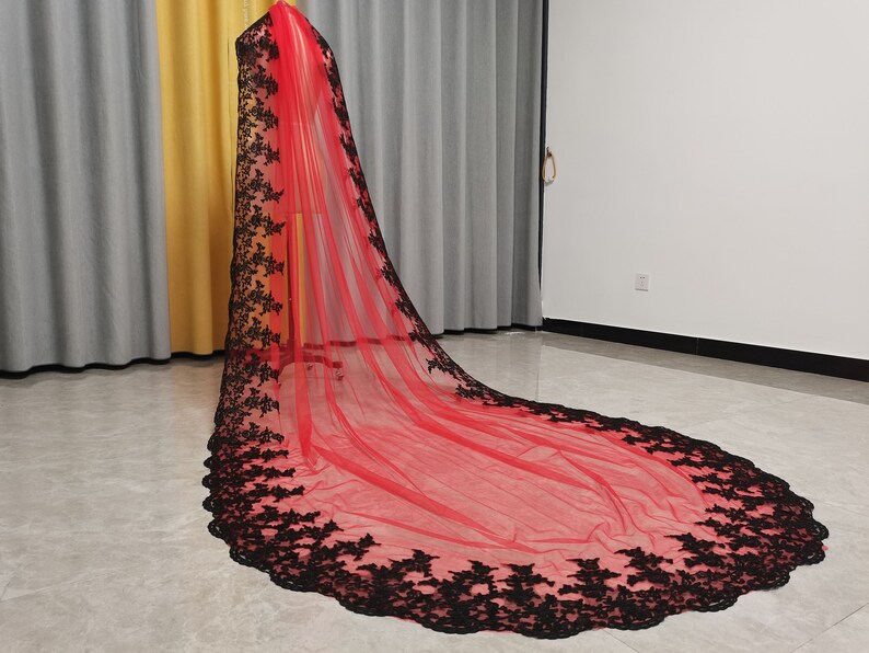 Bridal Veils Black Lace Edge Veil RedBlackWhiteIvory Tulle Cathedral Wedding Veil One Layer Veil
