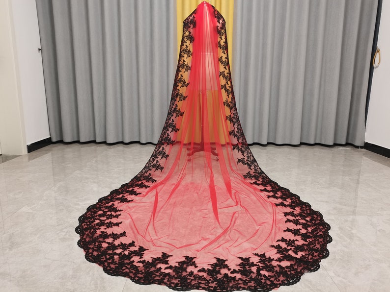 Bridal Veils Black Lace Edge Veil RedBlackWhiteIvory Tulle Cathedral Wedding Veil One Layer Veil