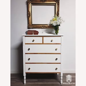 VENDU Commode Tallboy blanc avec 5 tiroirs image 1