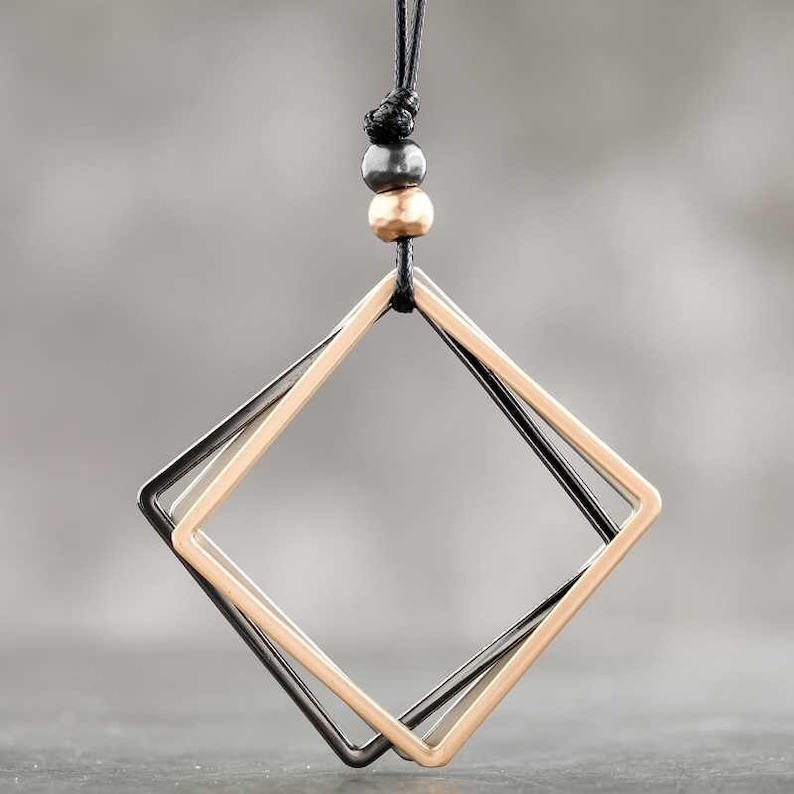 Square Long Chain Geometric Pendants Metal Unicorn Jewelry For Women Wholesale Statement Necklace Female Decoration Accessories AnwarDZ