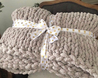XX Large chunky fuzzy hand knit Blanket , chunky knit chenille, chunky blanket