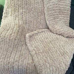 Handmade Plush Chenille Chunky Knit Blanket