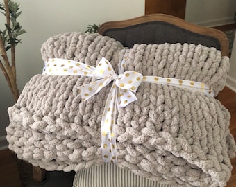 Chunky Knit Blanket, knit blanket, fuzzy hand knit chenille throw blanket Lapghan/Throw ( available in a variety of colors)