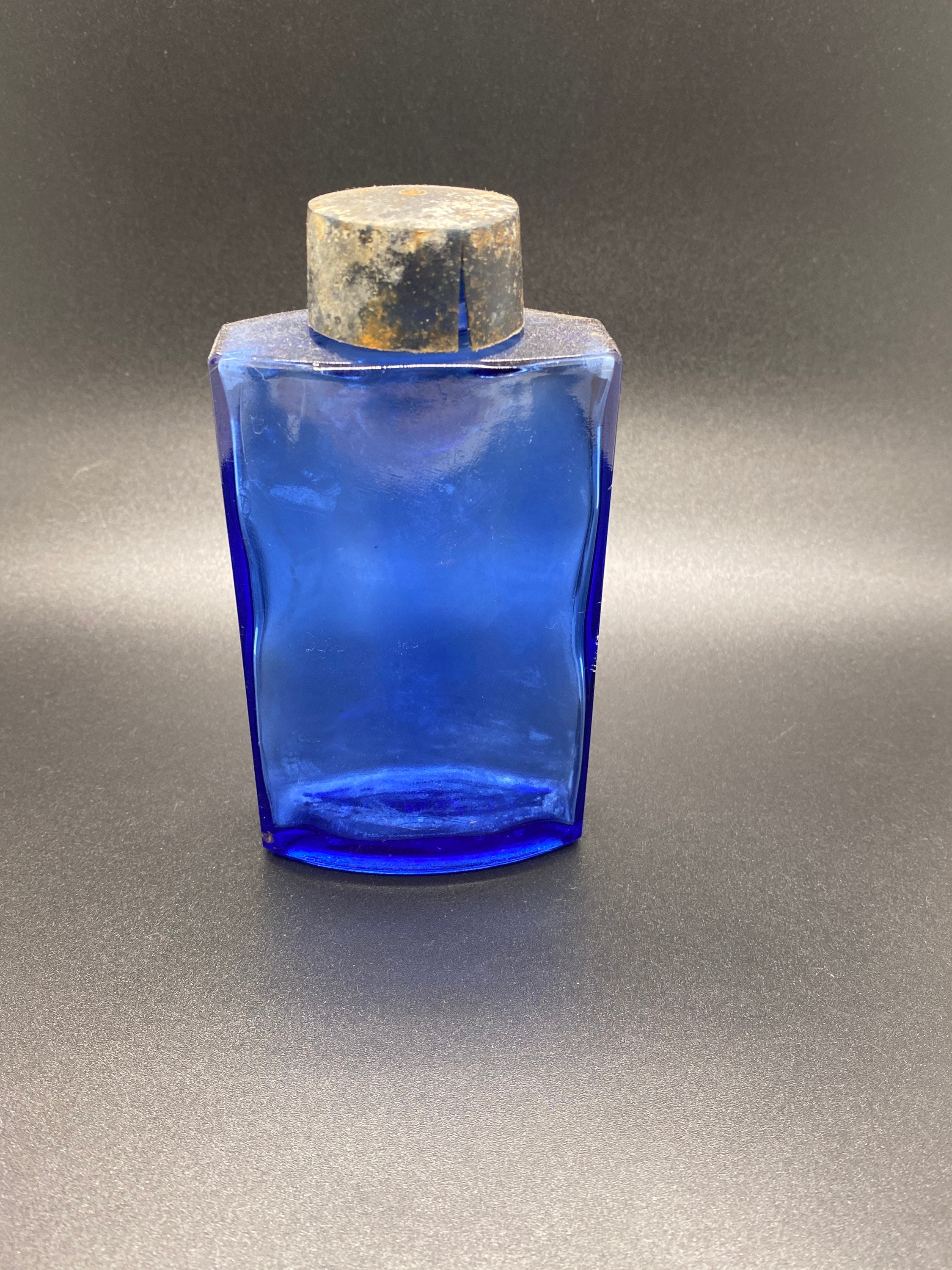 120 ML (22mm neck finish) Boston Round Cobalt Blue Glass Bottle - 128 units  @ $0.50 per bottle