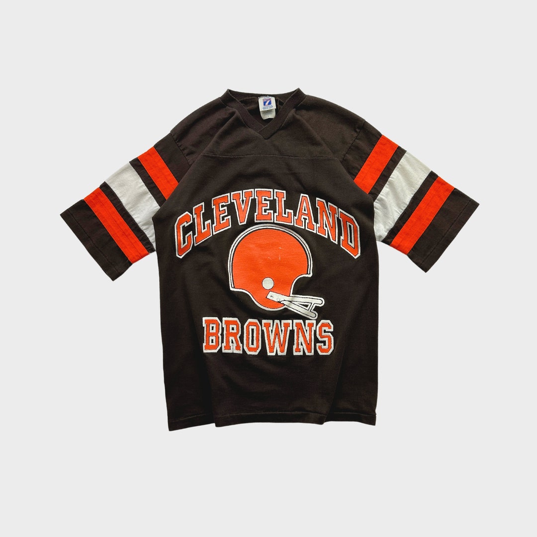 Vintage 90s Cleveland Browns NFL Logo 7 V-neck Graphic