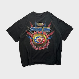 Vintage 90s Chicago Bulls 1998 NBA Champions Starter Graphic T-Shirt