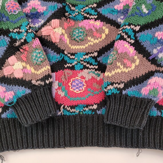 Vintage 90s Hand Knit Chunky Flower Sweater / Mut… - image 5
