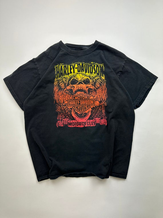 Harley Davidson South East Bedford Heights Ohio Flames Graphic T