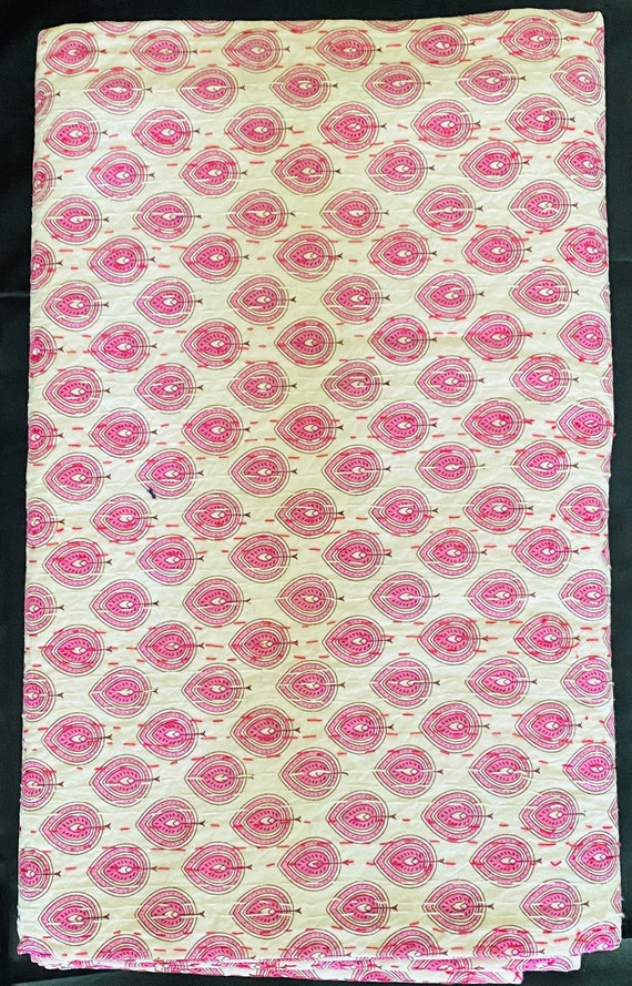 Handmade Pink Paisley Kantha Quilt, Handmade Cotton Block Print Bedspread, Indian Boho Throw Blanket, Reversible Quilt