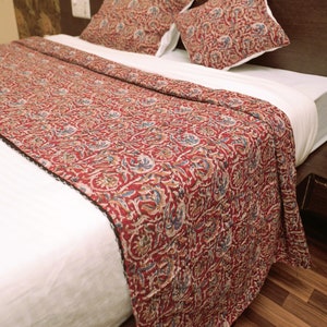 Red Floral Kantha Quilt Set – Handmade Cotton Bedspread with Pillow Covers – Indian Block Print Bedding – Reversible Queen Blanket