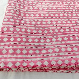 Colcha Kantha com estampa indiana rosa: colcha de algodão feita à mão