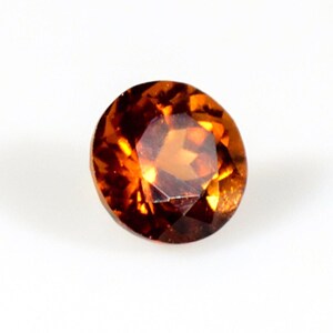 Stunnng Quality Natural Hessonite Garnet Round Shape Faceted Cut Loose Gemstone For Making Jewelry Healing Garnet 1.70 Cts Size 7X7 mm GT-20