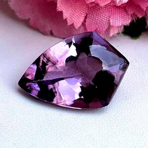 Gorgeous AAA Quality Natural Purple Amethyst Sheild Shape Faceted Cut Loose Gemstone For Making Jewelry Healing Quartz 16.77 Ct 15x22mm FB-2
