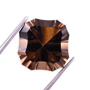 Wunderschöne Qualität Natürliche Rauchquarz Kissen Form Facettierte Konkav Cut Lose Edelstein für die Herstellung von Schmuck Healing Smoky 11.00 Cts 14X14X9 mm