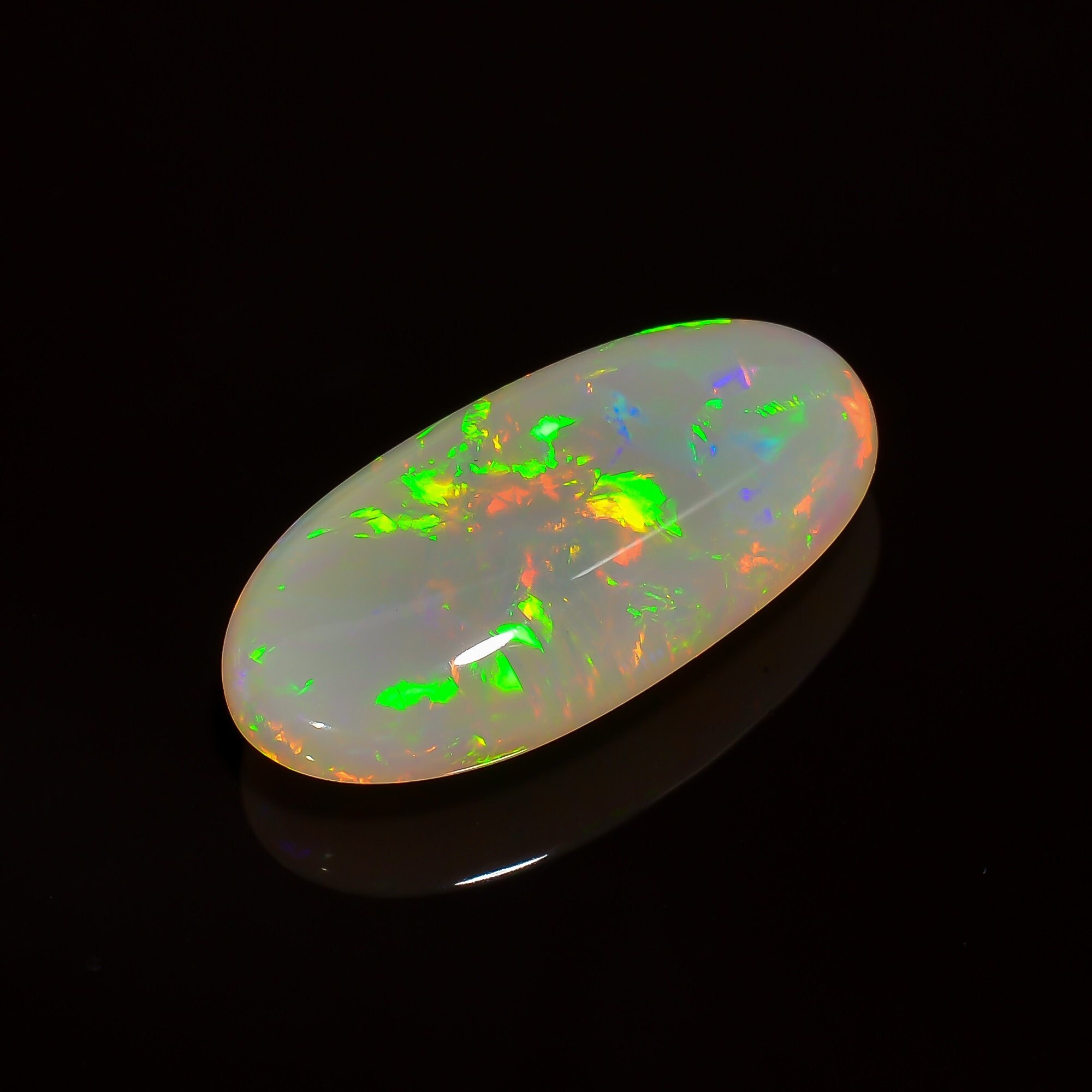 AAA Quality 100% Natural Ethiopian Opal Gemstone Fire Opal Cabochon Size 9X7X4 MM Weight 1.65 crtUse For Making Jewelry.