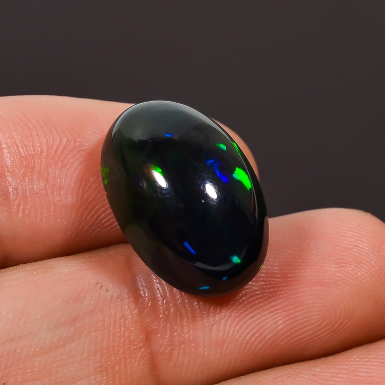 Oval Shape Cabochon Loose Gemstone For Making Jewelry 2.35 Ct AAA Quality Black Opal 14X9X4 mm Natural Welo Fire Black Ethiopian Opal