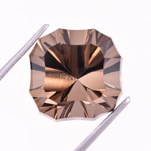 Fantastische Qualität Natürliche Rauchquarz Kissen Form Facettierte Konkav Cut Lose Edelstein für die Herstellung von Schmuck Healing Smoky 9,85 Ct 13X13X10 mm