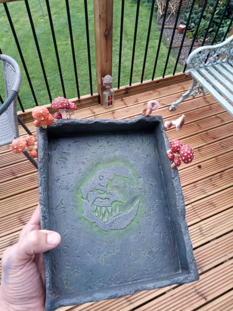 unpainted Gloomspite gitz bad moon Dice Box unpainted Gloomspite gitz bad moon Dice Box