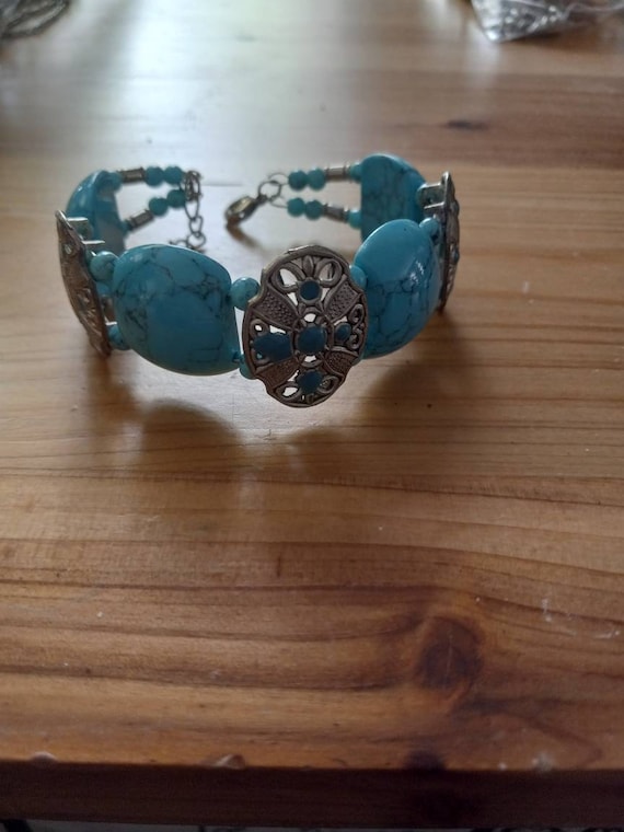Turquoise bracelet and earrings - image 1