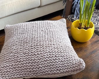 Handgebreide kussensloop van wolmix, beige sierkussen, 18 x 18 inch