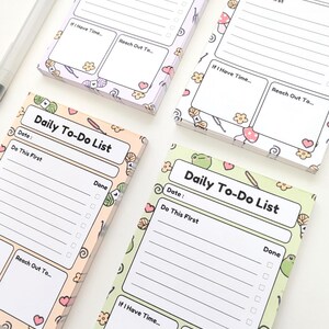 Daily To-Do Notepad Crochet Theme