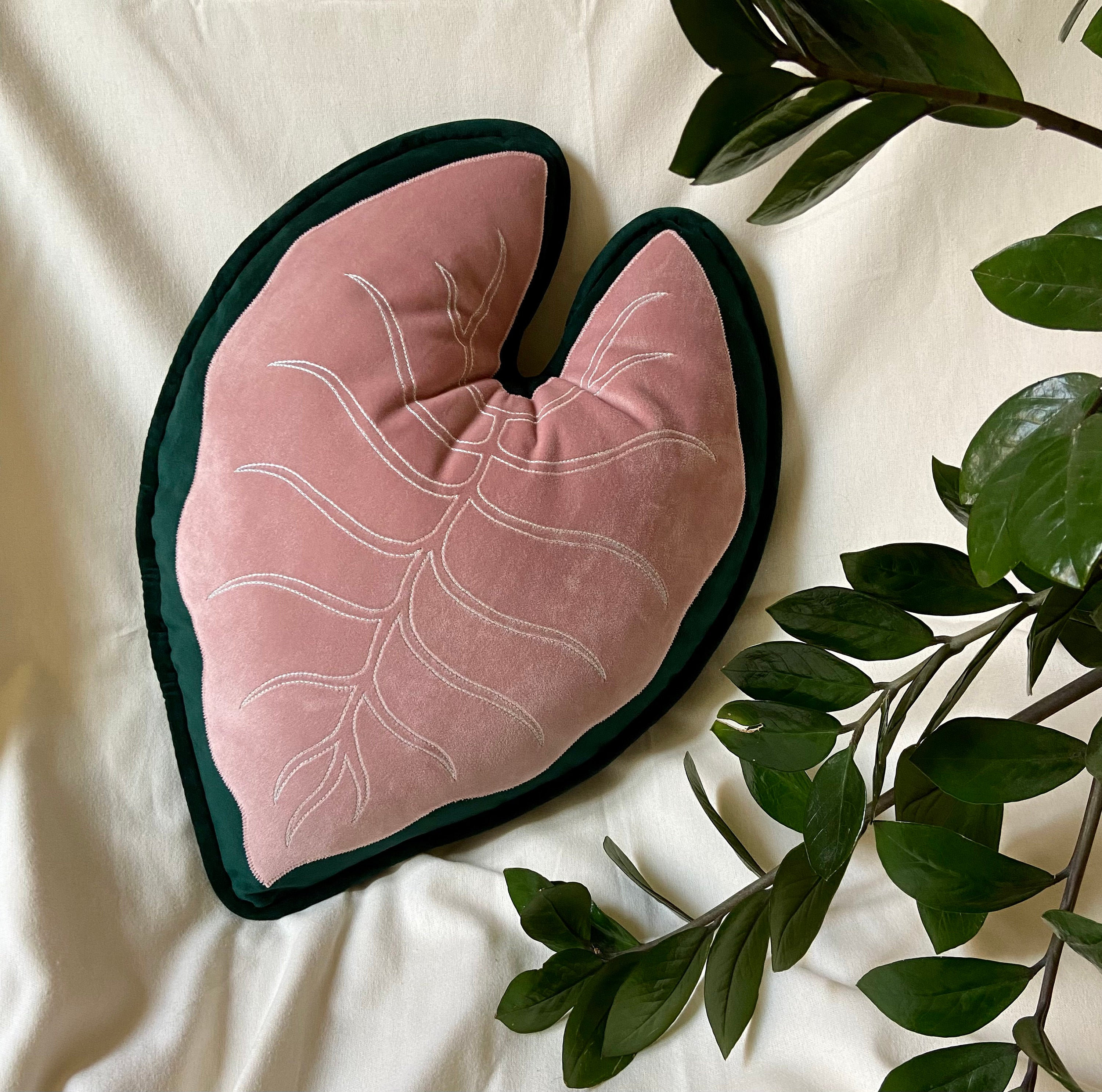 Coussin Décoratif Caladium en Velours Brodé à La Main