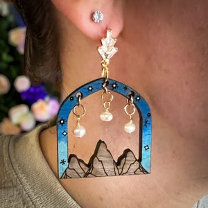 Velaris Night Court Earrings - Officially Licensed ACOTAR jewelry - Handmade with Real Pearls