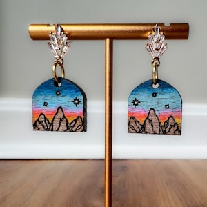 Sunset over Velaris Night Court Earrings - Officially Licensed ACOTAR jewelry