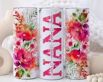 Personlig mormorsmugg, morsdagspresenter till mormor, personlig mormorsmugg med barnbarnens namn, rosa blommig mormorsmugg med kaffe