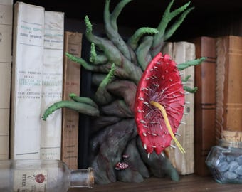 Book Nook -Plante Carnivore fantastique | Décoration bibliothèque à insérer entre livres | Art végétal fantasy fait main