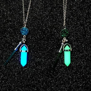 Star Wars Kyber Crystal Glow in Dark Necklace with Hand Painted Lightsaber