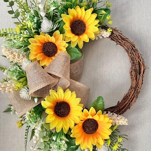 Handmade Sunflower Door Wreath: Bright Summer Decor