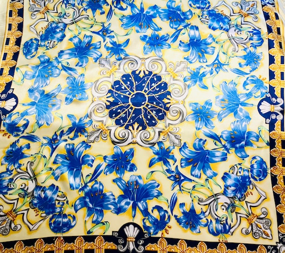 Écharpe Foulard Vintage Pierre Balmain - Motif François 1er, Gris, Femme