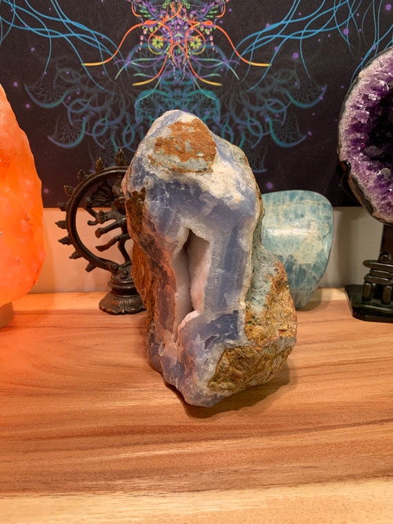 Blue lace agate geode discount