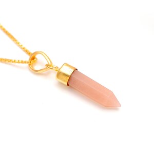 Natürlicher Pfirsich Mondstein Bleistift Form Anhänger, 14K Gold Delikater Schmuck, Kettenhalskette, Designer Halskette, Statement Anhänger, Geburtstagsgeschenk
