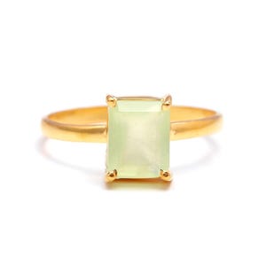 Anel de Prehnita em Ouro 14K: Pedra Octogonal, Joia Feita à Mão