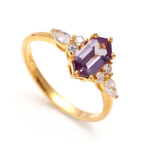 14K Gold Alexandrite Hexagon Ring: Boho Healing Crystal Jewelry
