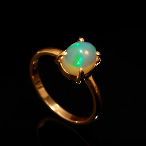 Natural Ethiopian Opal Oval Shape Cabochon Ring, 14K Gold Vintage Jewelry, Healing Crystal, Minimalist Ring, Dainty Ring, Birthday Gift