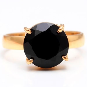 14K Gold Black Onyx Ring: Minimalist Fine Jewelry