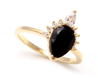 14K Gold Black Onyx Pear Ring, Delicate Statement Jewelry