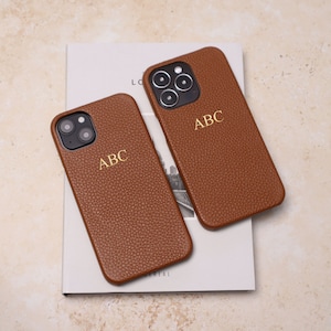 Coque de portable personnalisée en cuir marron, pour iPhone 11, 11 Pro, 11 Pro Max, 12, 12 Pro, 12 Pro Max avec nom ou initiales personnalisés.
