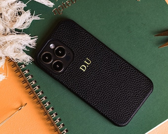 Custodia personalizzata in pelle nera effetto martellato per iPhone 11, 11 Pro, 11 Pro Max, 12, 12 Pro, 12 Pro Max con nome o iniziali personalizzate.