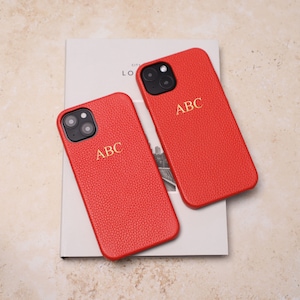 Personalised Red Pebble Leather Phone Case, iPhone 15, iPhone 15 Plus, iPhone 15 Pro, iPhone 15 Pro Max with Customised Name or Initials.