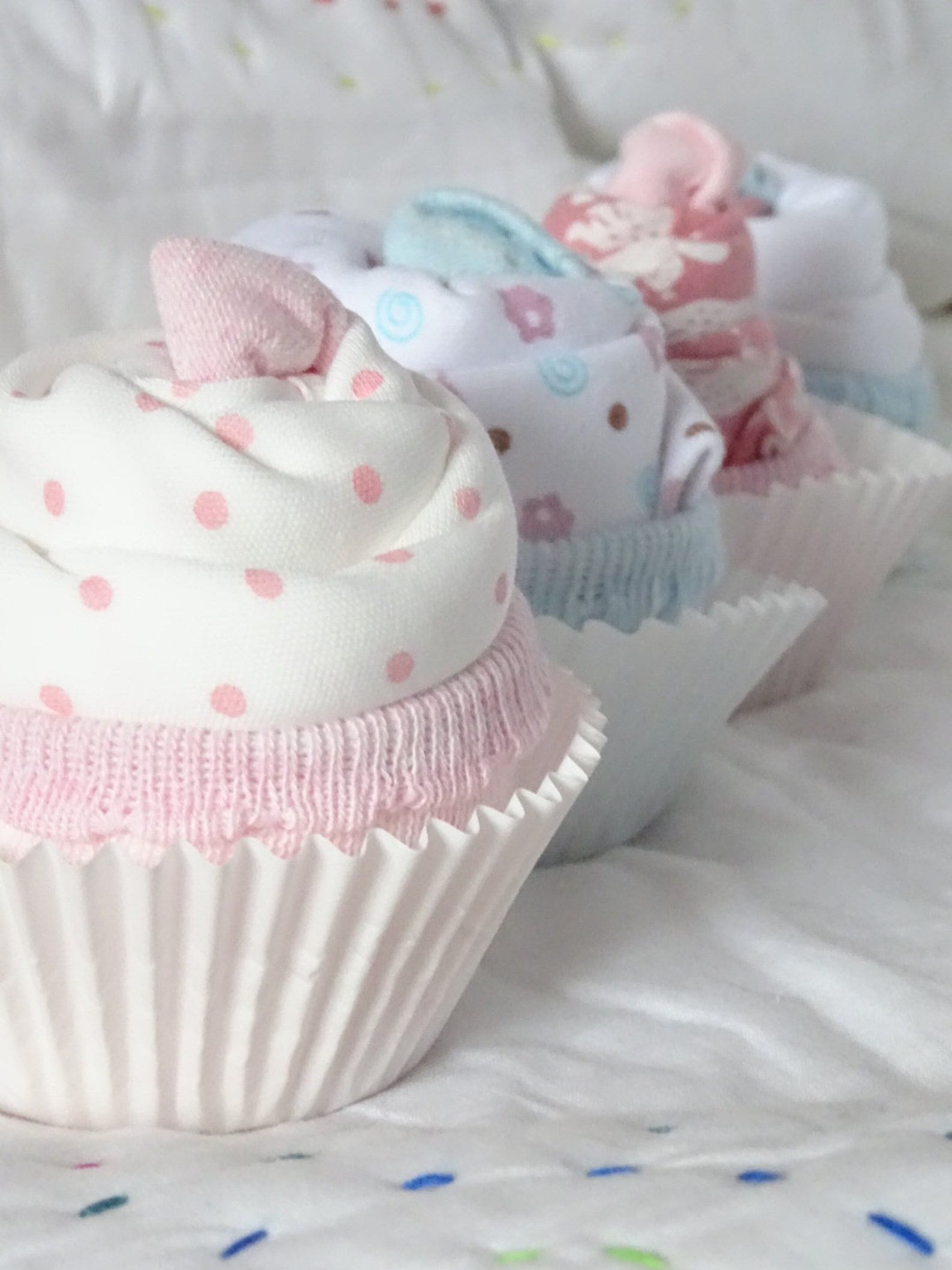 Beautiful Onesie Cupcakes for a New Baby. Pack of 4 Cakes Etsy UK