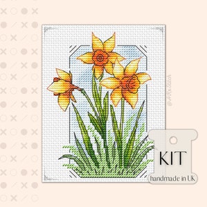Narcissen Kruissteek Kit / Leuke Lente Gele Bloemen Borduurpatroon en Benodigdheden, Wenskaart Grootte, Bloemen Handwerk Patroon