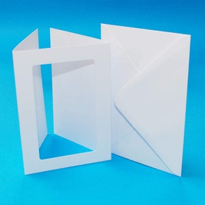 Craft UK - Biglietti e buste con apertura A5, rettangolari pieghevoli in tre, bianchi lisci, formato C5, biglietti vuoti da 300 g/m² e busta abbinata / 21 x 15 cm