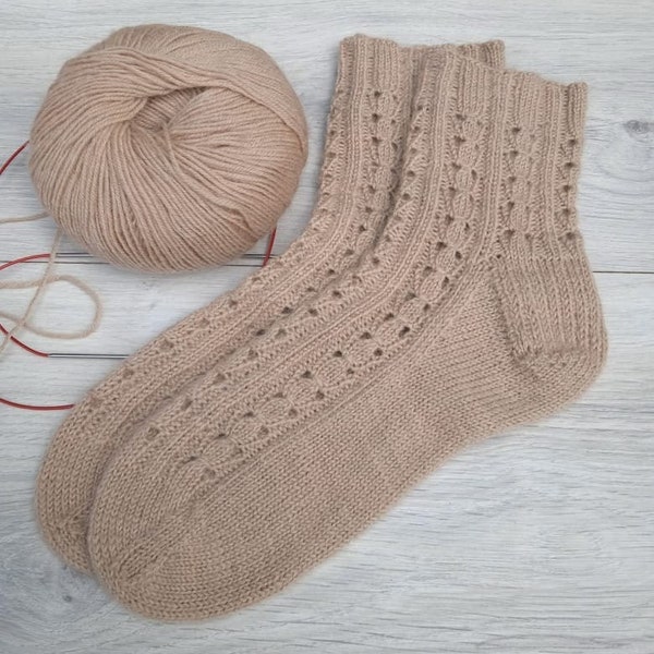 Openwork knitted socks